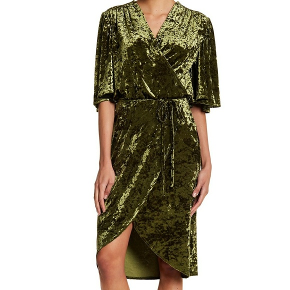 Alexia Admor Dresses & Skirts - NWT Alexia Admor Olive Velvet Wrap Dress M